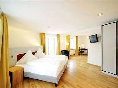 Hotell Akzent Brauerei Hirsch 3*