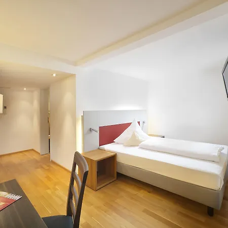 Отель Akzent Brauerei Hirsch 3*