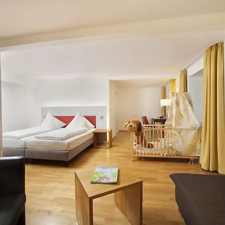 Otel Akzent Brauerei Hirsch 3*