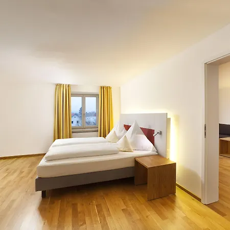 Akzent Brauerei Hirsch Отель Оттобойрен