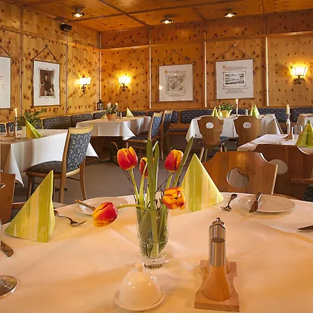 Akzent Brauerei Hirsch Otel 3*