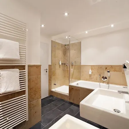 Hotel Akzent Brauerei Hirsch 3*